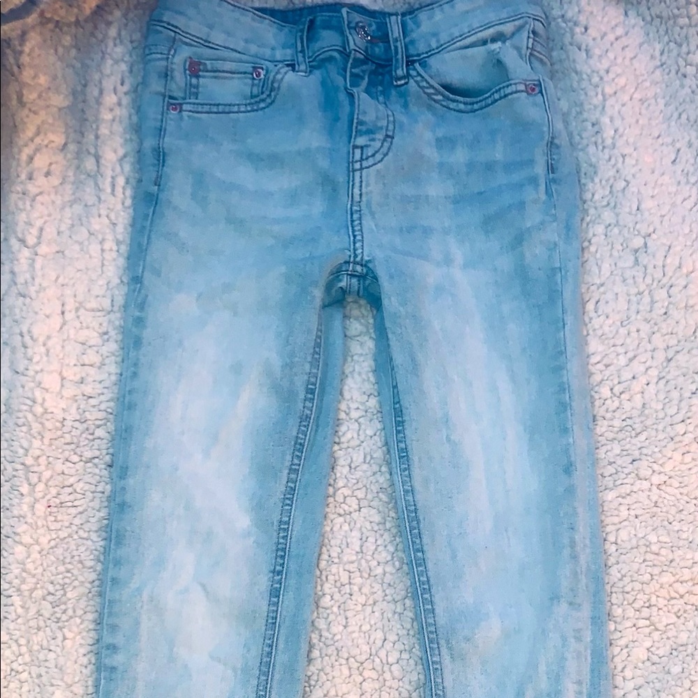 These are Skinny Jeans used 1 time comfy!